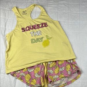 Love to lounge Squeeze the Day Lemon Print Pajama Set‎ size M